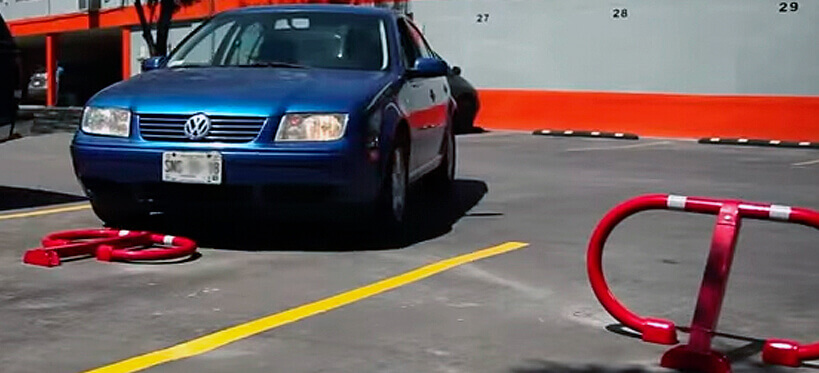 autopark resguardo para cajones de estacionamiento, resguardo para su vehiculo, robusto anclaje al suelo protegido contra robo
